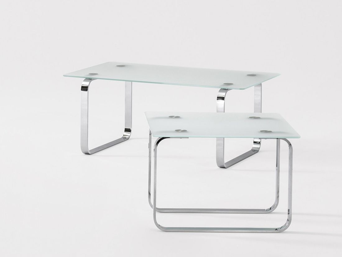 Table basse verre EMPILABLE CORNER 144, able basse verre et chrome Table basse verre et laiton Table basse verre et marbre Table basse verre à roulettes Table basse en verre pour salon moderne Table basse verre avec rangement Table basse verre extensible Table basse en verre vintage Table basse en verre industriel Table basse en verre minimaliste