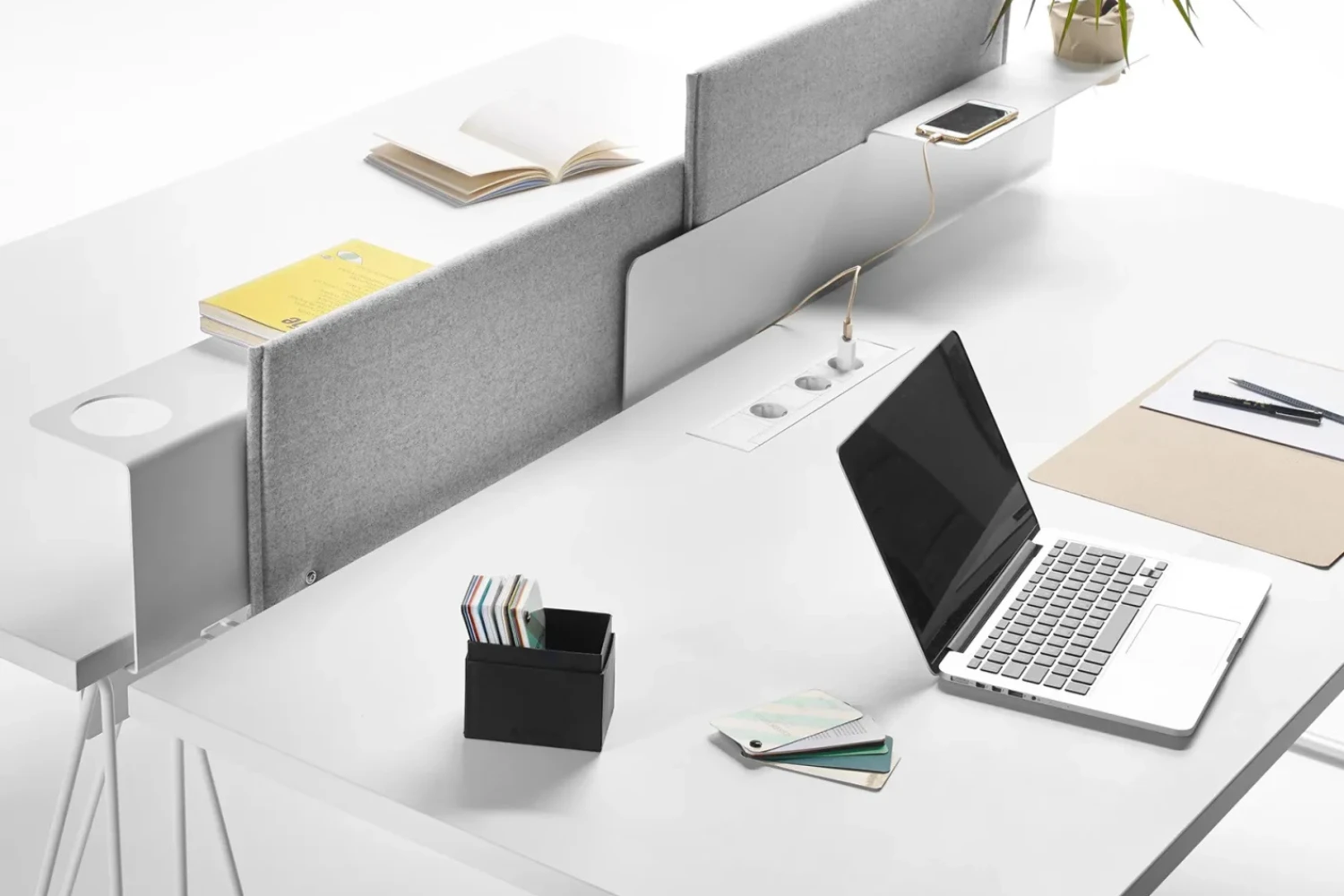 Bureau minimaliste design Lets Work Ambiance Details Bureau minimaliste design Let's Work Ambiance Détails