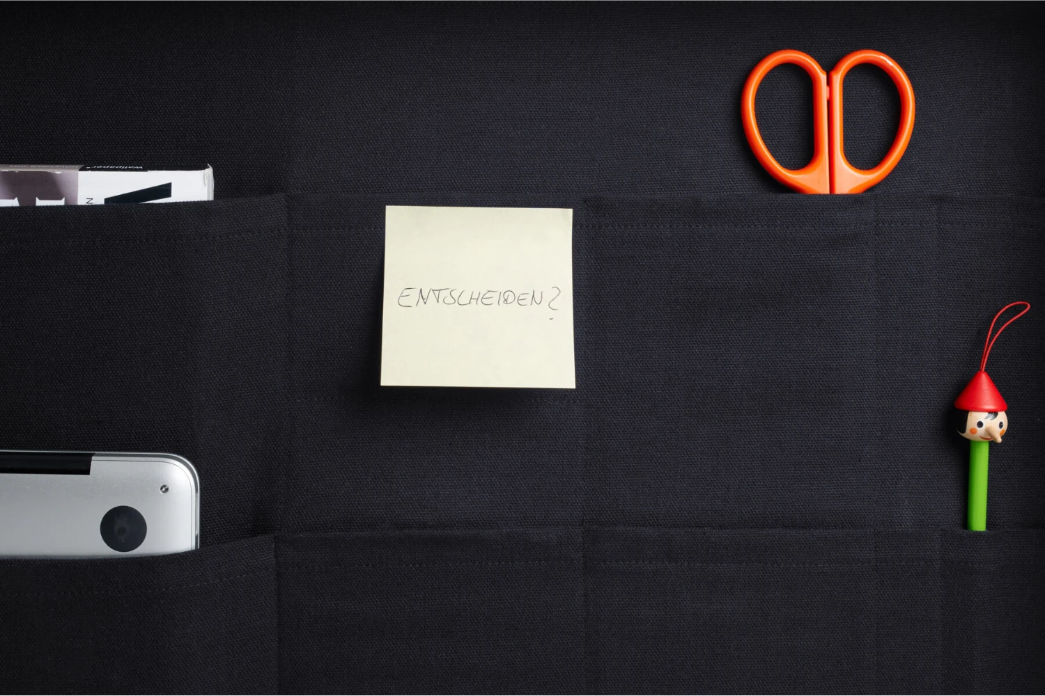 Bureau rabattable Compact focus pochette de rangement