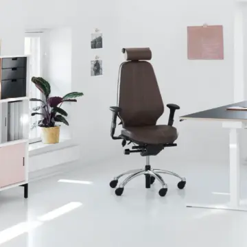 Fauteuil de bureau ergonomique mal de dos Postura 400 ambiance cuir marron