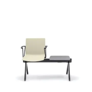 Chaise sur poutre salle dattente Kora avec table