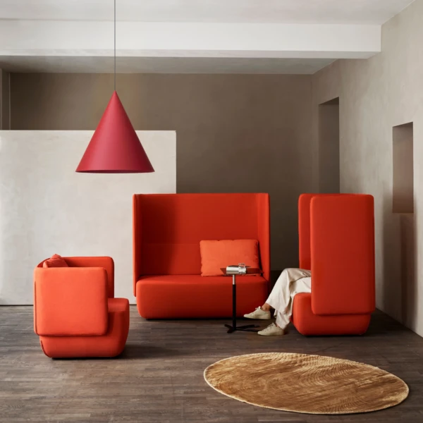 Canapé haut dossier pour zones d’échange Opéra ambiance