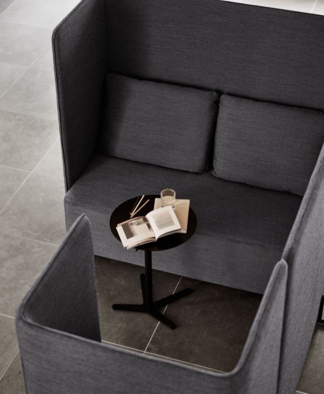 Canape haut dossier pour zones dechange Opera details - IDEA&KO