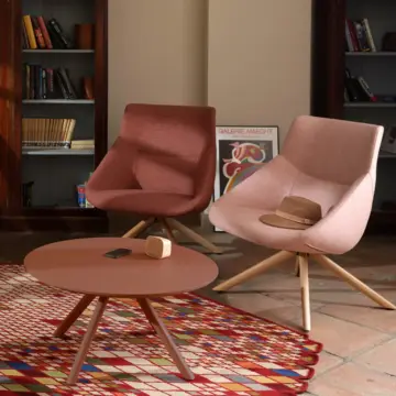 Fauteuil lounge configurable à l’assise enveloppante Bow ambiance