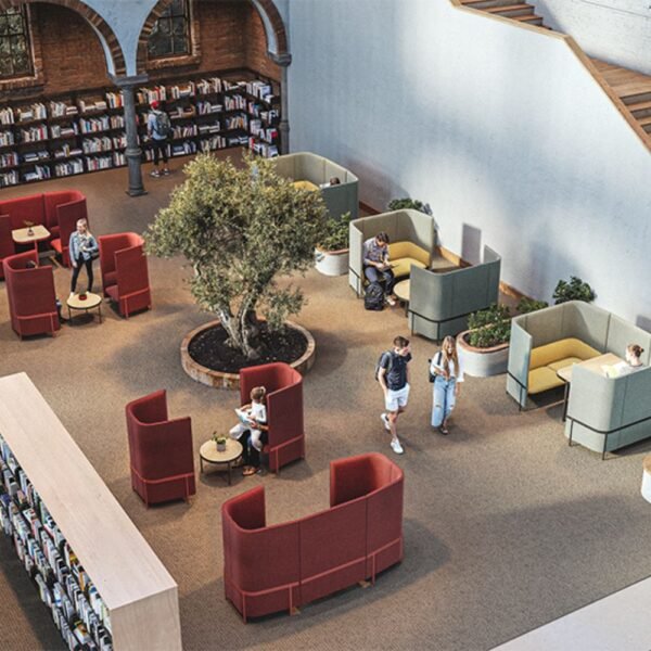 Alcove acoustique bicolore a structure metallique design Marina — conception durable et responsable