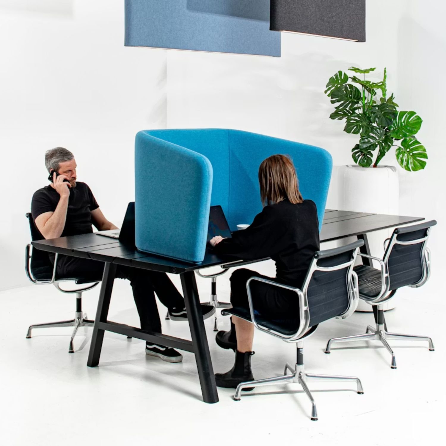 Alcove acoustique murale Cocoon a poser sur bureau