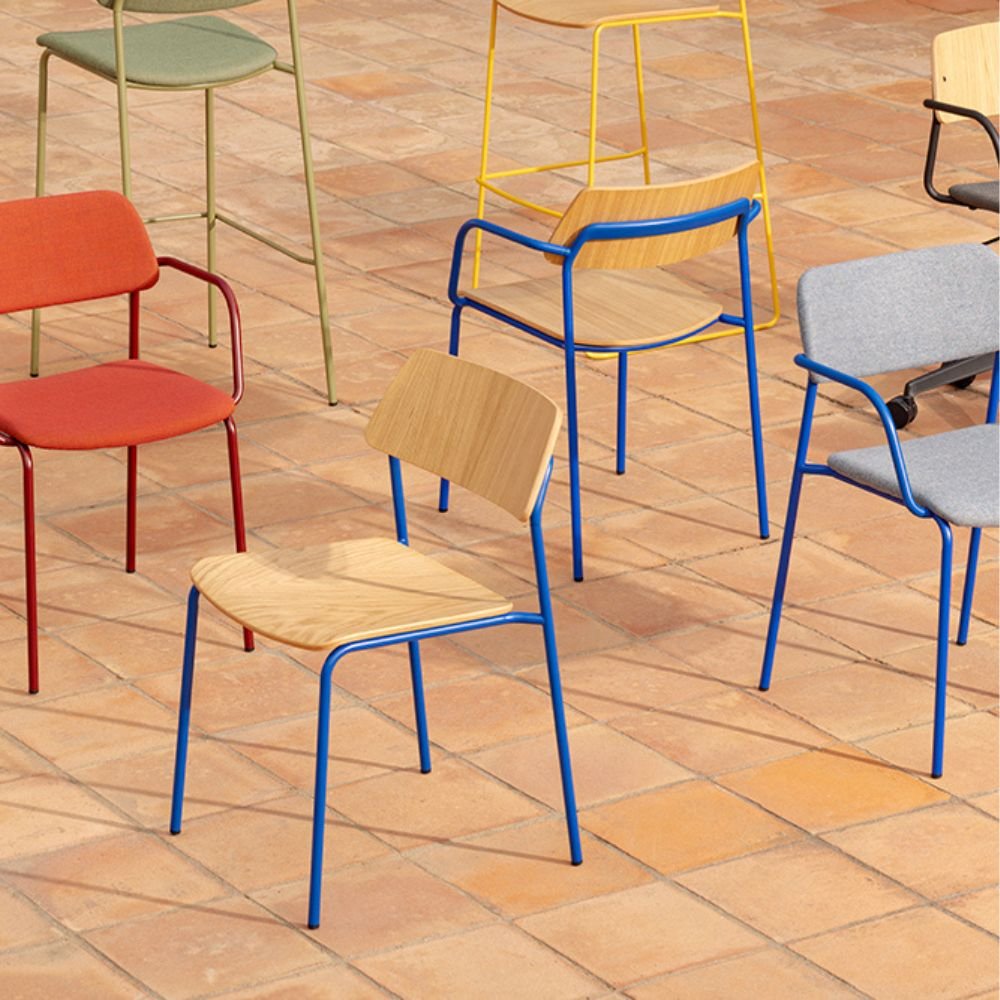 Brindis gamme de chaise bois design retro ambiance 1 - IDEA&KO