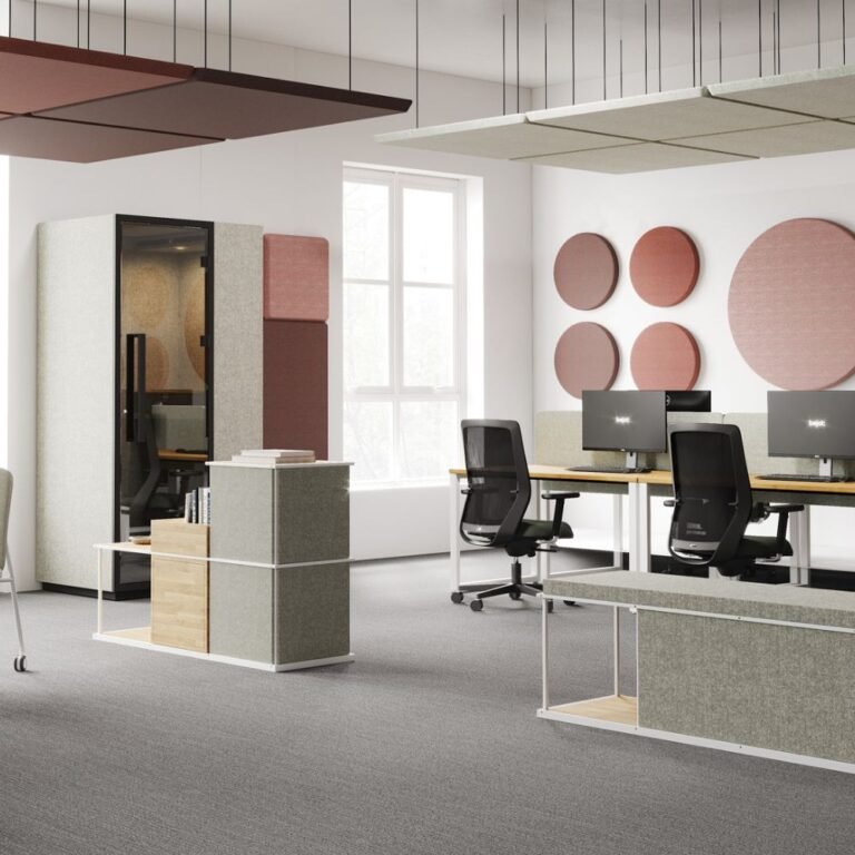 Cabine acoustique et panneaux absorbants dans un open space professionnel solution IDEAKO