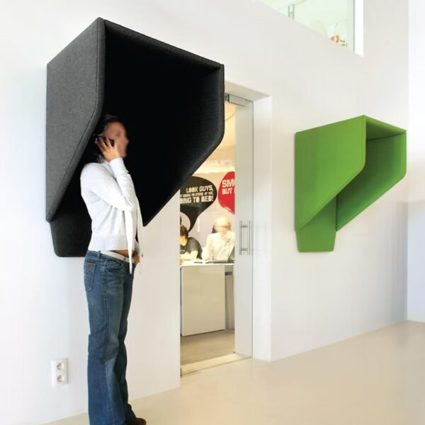 Cabine telephonique murale Hood — conception durable et responsable