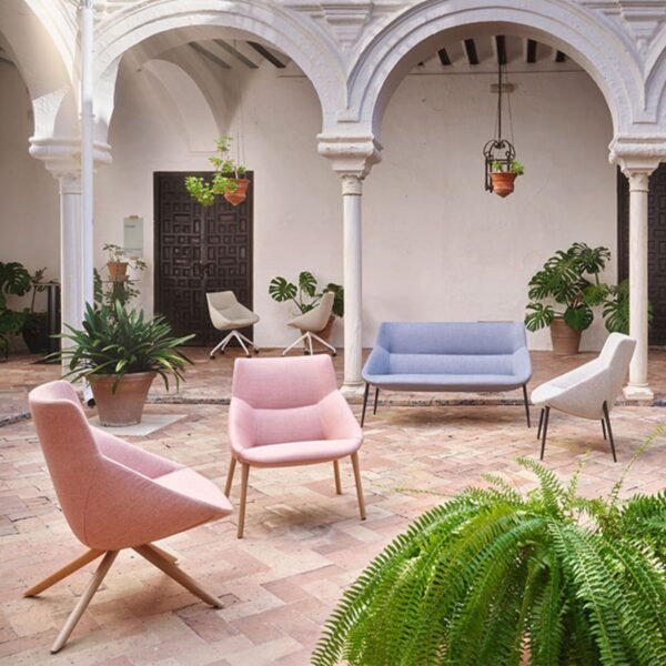 Canape 2 places lounge configurable a l assise enveloppante Bow — conception durable et responsable