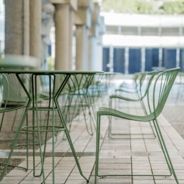 Chaise filaire outdoor Bolonia — conception et fabrication acier galvanise