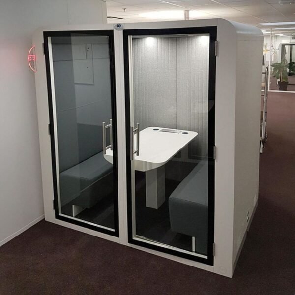 Box Acoustique Quatro — cabine insonorisee 4 personnes face avant Box Acoustique Quatro — cabine insonorisee 4 personnes face avant