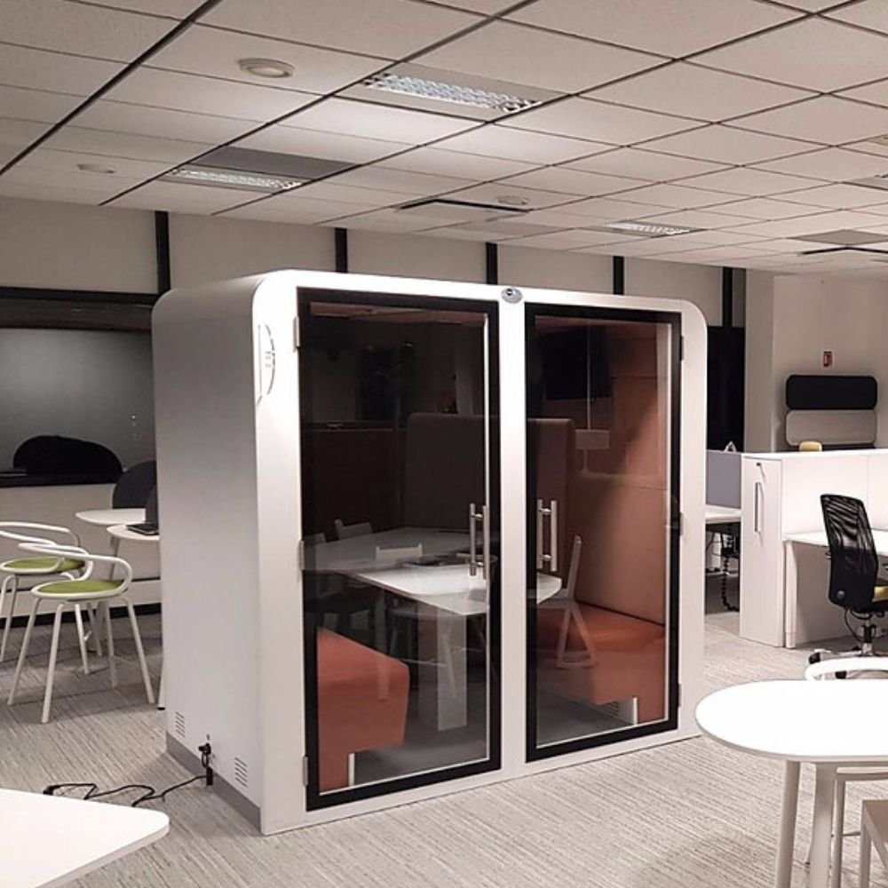 Box Acoustique collaborative en situation — open space professionnel 2 a 6 personnes Box Acoustique collaborative en situation — open space professionnel 2 a 6 personnes