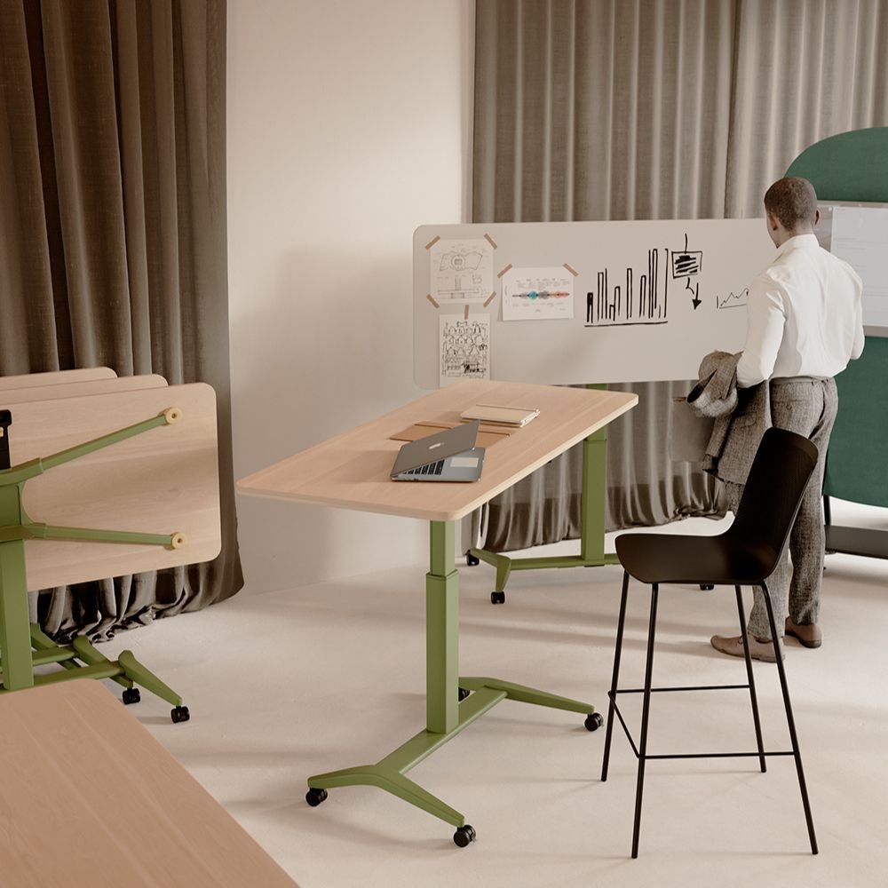 Bureau Dimmer avec surface ardoise blanche inscriptible Bureau Dimmer avec surface ardoise blanche inscriptible