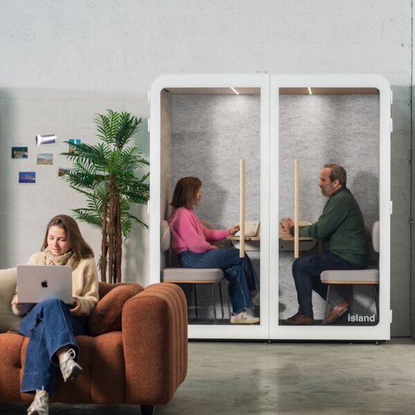 Cabine acoustique 2 personnes Island en situation dans un open space — reunion privative