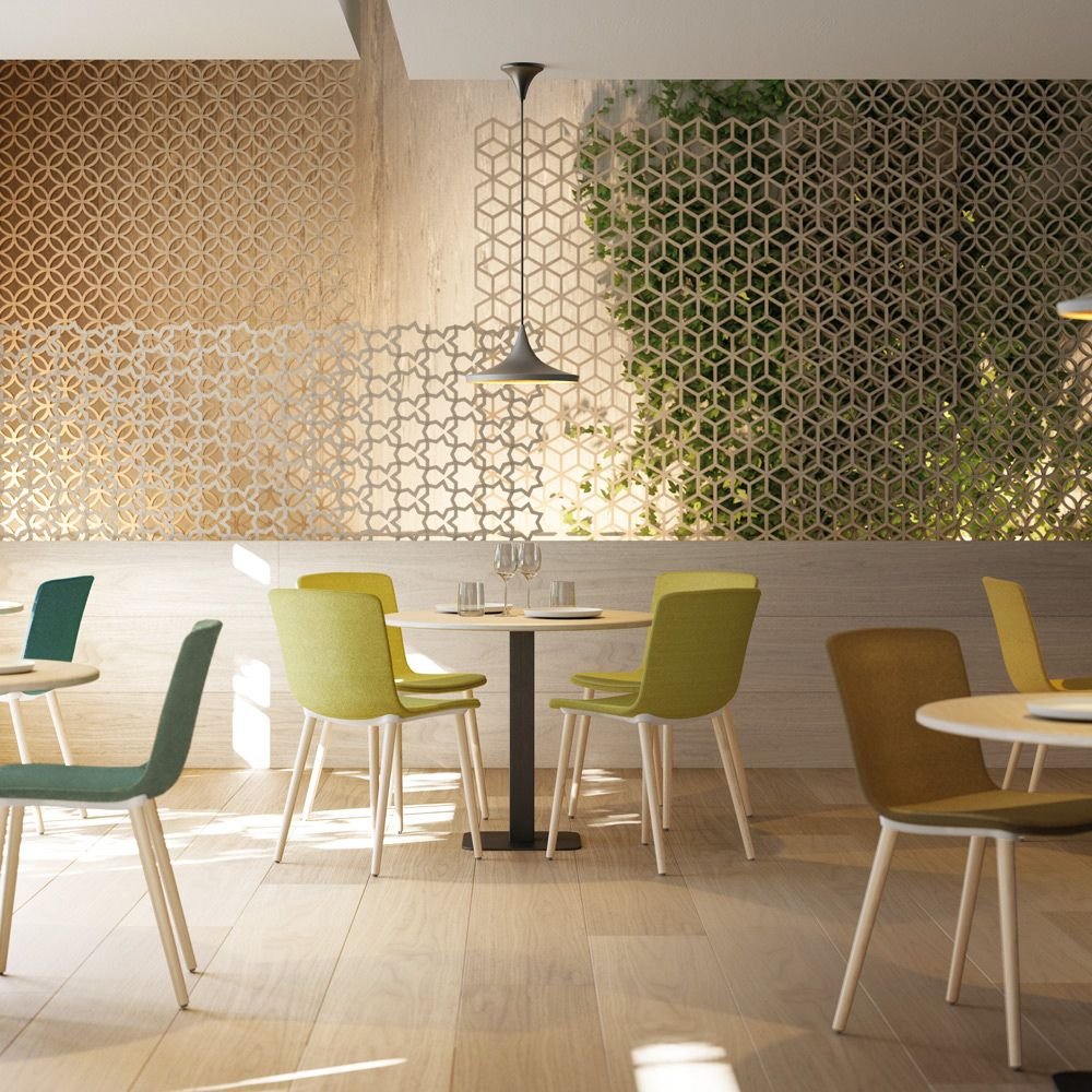 Chaise Glove — ambiance salle de restaurant lumineuse