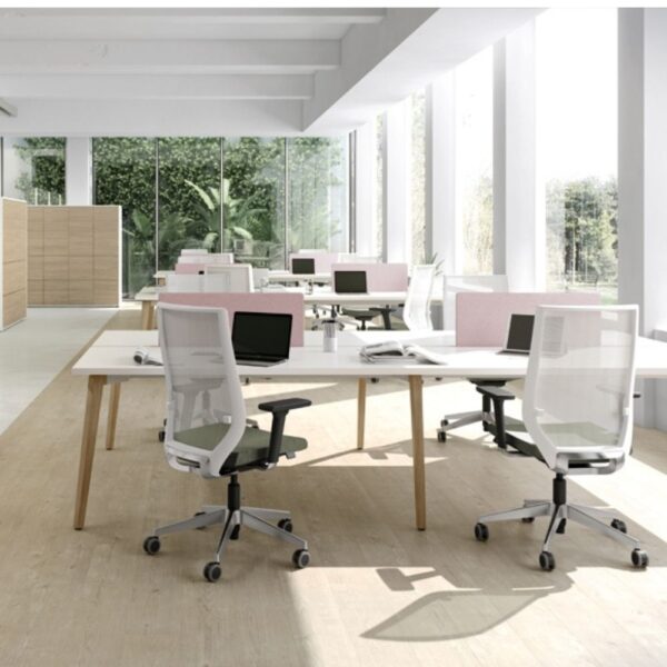 Chaise de bureau Eben — coworking en situation Chaise de bureau Eben — coworking en situation