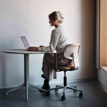 Chaise de bureau dossier resille ergonomique Tion Mesh ambiance