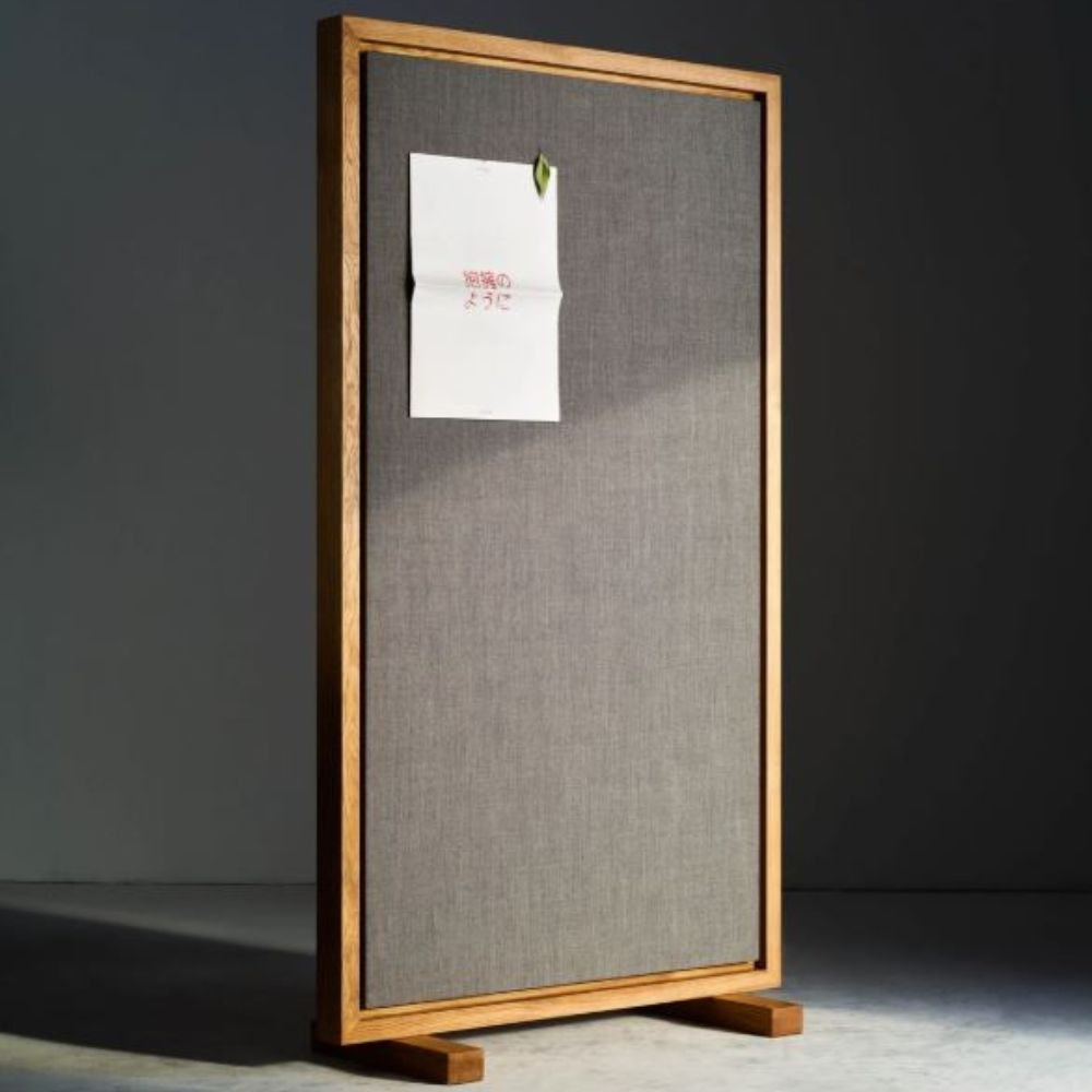 Dos acoustique en textile du tableau blanc mobile Offset a cadre chene massif