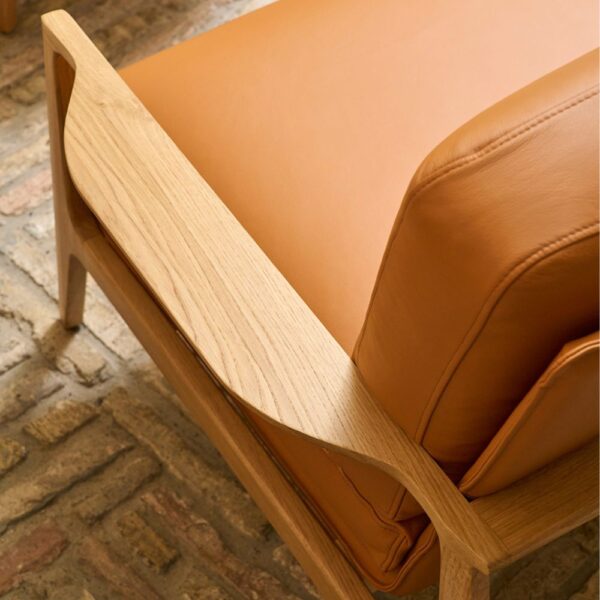 Fauteuil Aldea — structure chene et conception artisanale Fauteuil Aldea — structure chene et conception artisanale