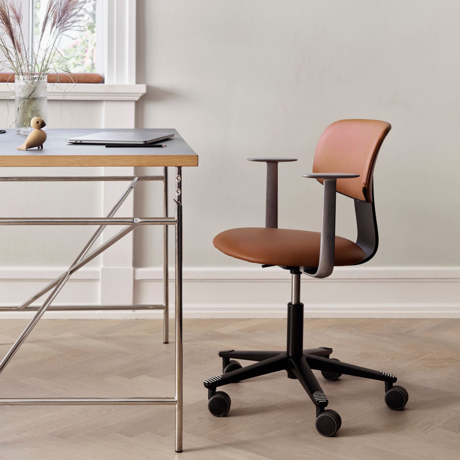 Fauteuil de bureau ergonomique tissu haut de gamme Tion Soft revetement cuir