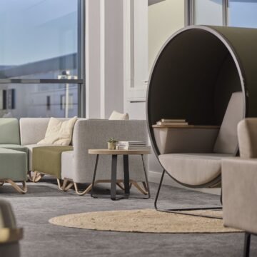 Kuppel bulle de travail acoustique en situation dans un open space design moderne
