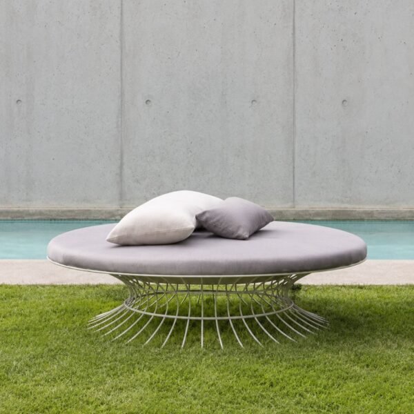 Pouf Bolonia — conception filaire acier galvanise outdoor