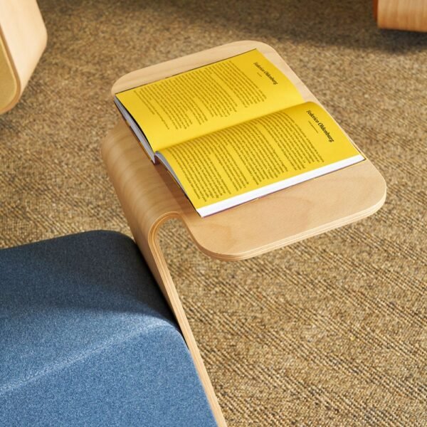 Pouf a bascule coworking Platero detail de la tablette d appoint