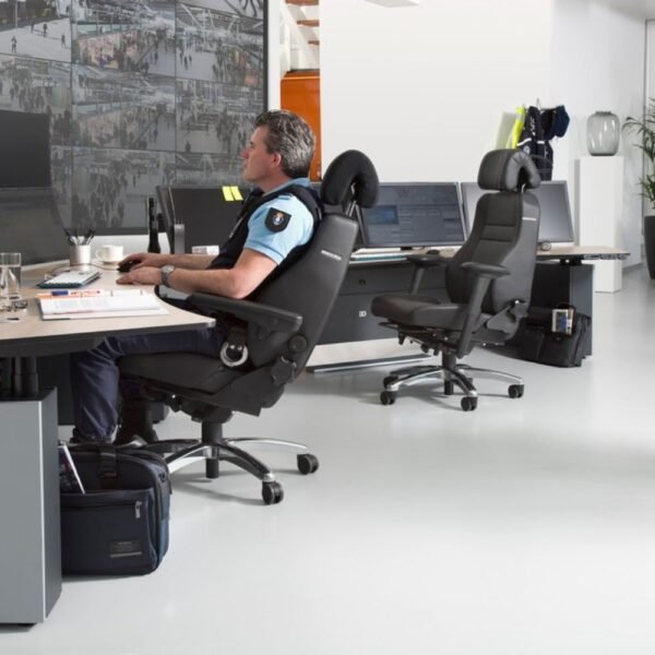 Siege de controle 24 7 Sentinel — poste de supervision en activite
