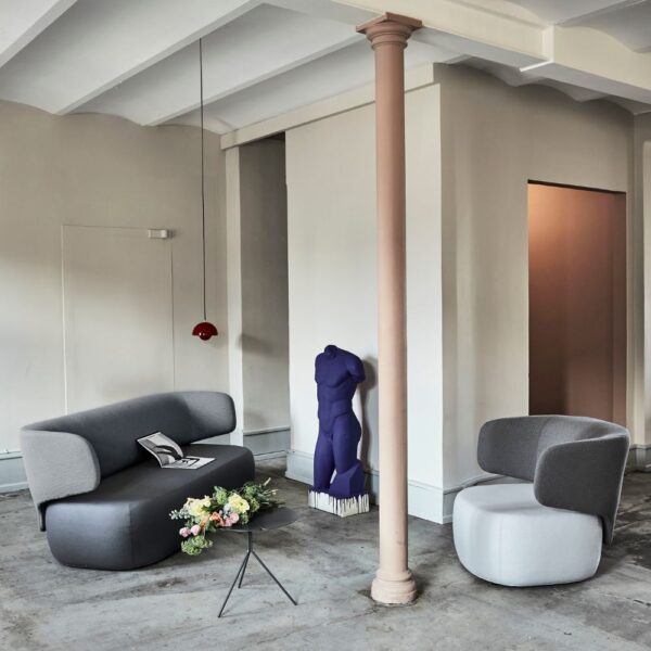 optionnelleFauteuil dossier enveloppant bicolore Basel — composition bicolore en espace hospitality