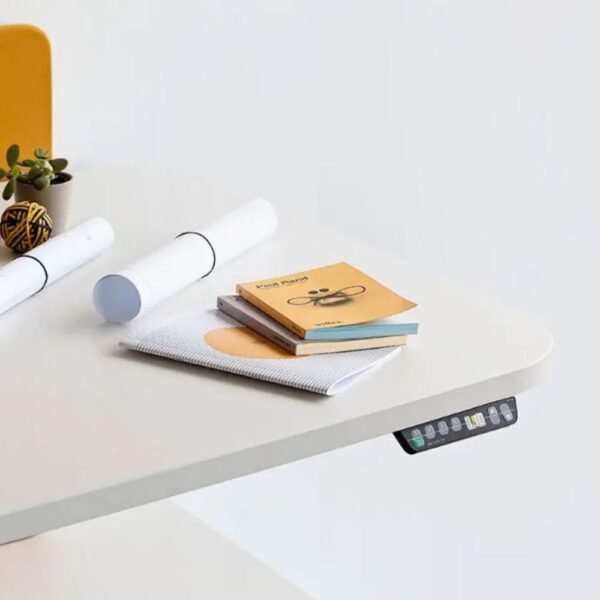 Bureau assis debout 3 personnes Essor — conception et fabrication Bureau assis debout 3 personnes Essor — conception et fabrication