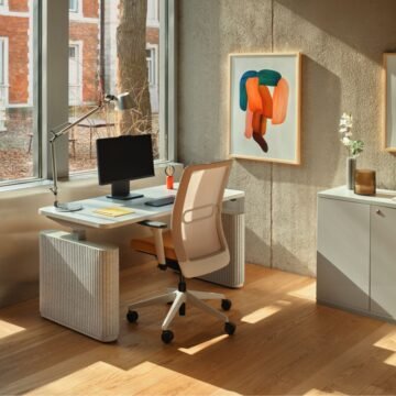Bureau assis debout design acoustique Elva – poste individuel en flex office