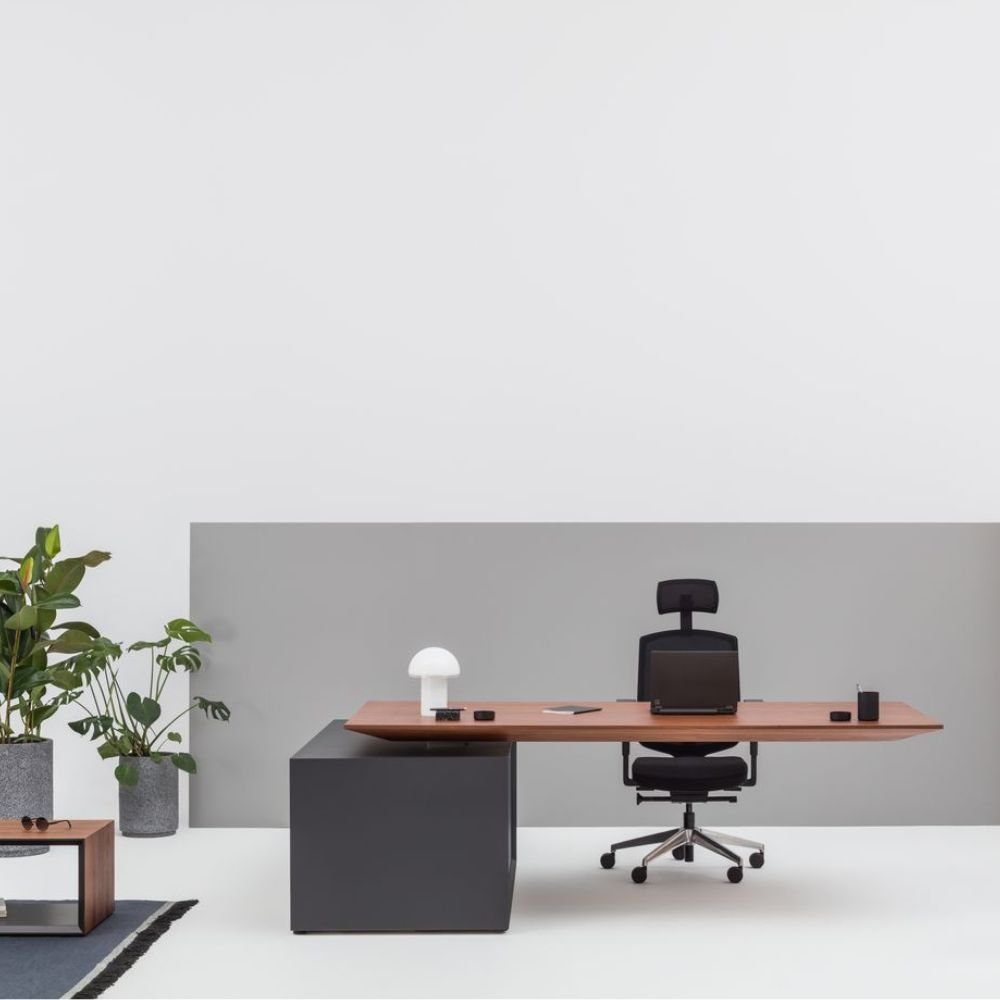 Bureau assis debout en bois Levita — conception et fabrication