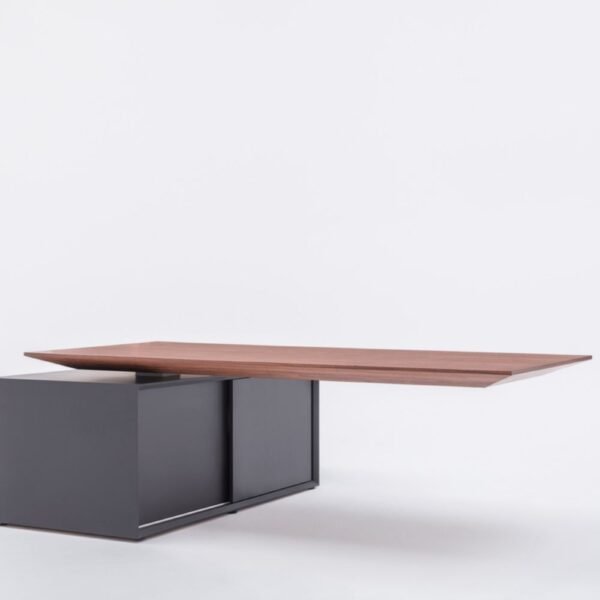 Bureau assis debout en bois Levita — plateau noyer en bureau de direction