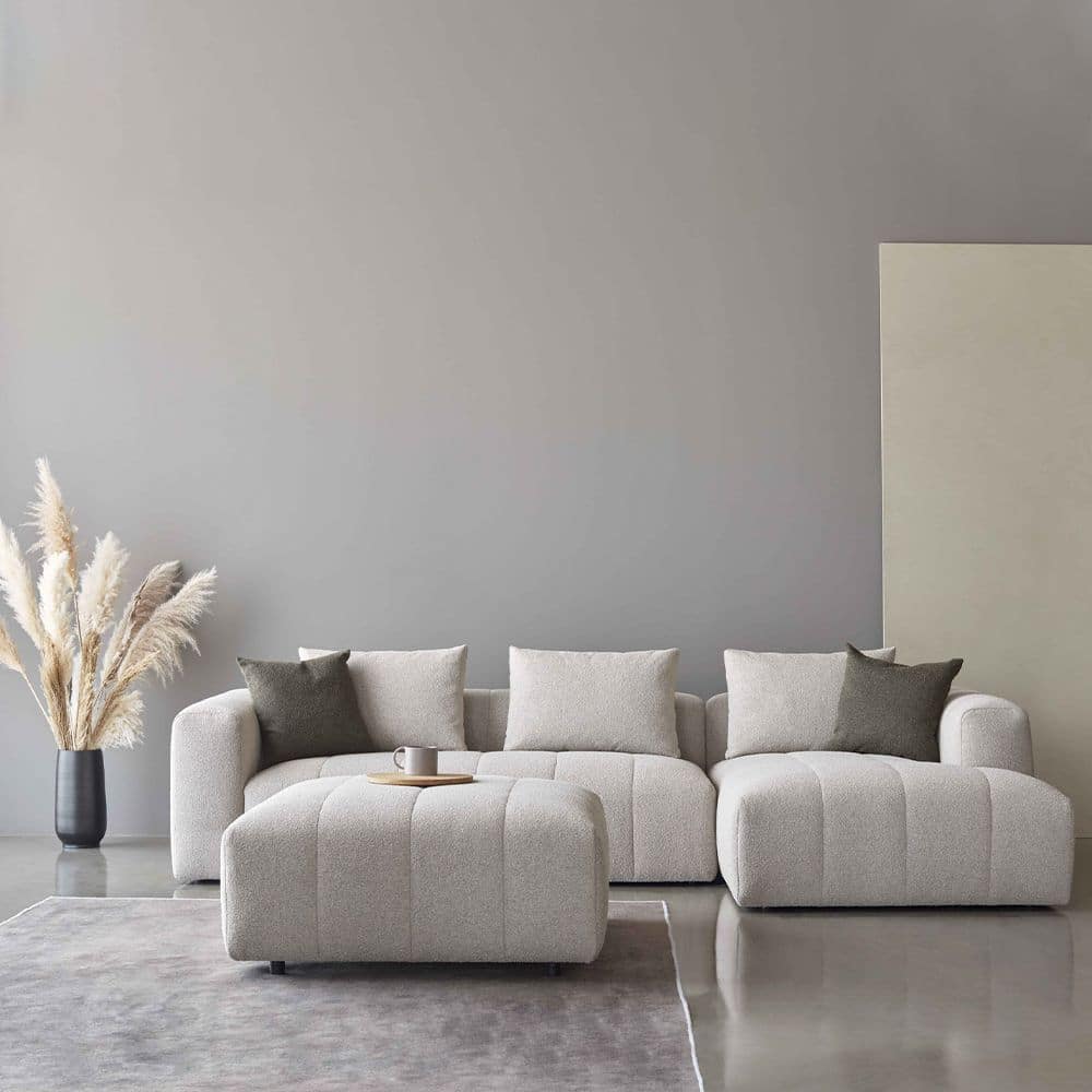 Canape modulable velours Nordic — configuration lounge dans un espace Canape modulable velours Nordic — configuration lounge dans un espace