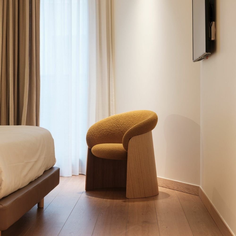 Fauteuil bois bouclette 1 place Ginger — ambiance hoteliere chaleureuse Fauteuil bois bouclette 1 place Ginger — ambiance hoteliere chaleureuse