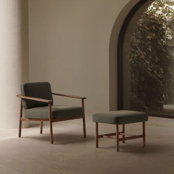 Fauteuil scandinave cuir Wudi configuration 1 place et pouf repose pieds