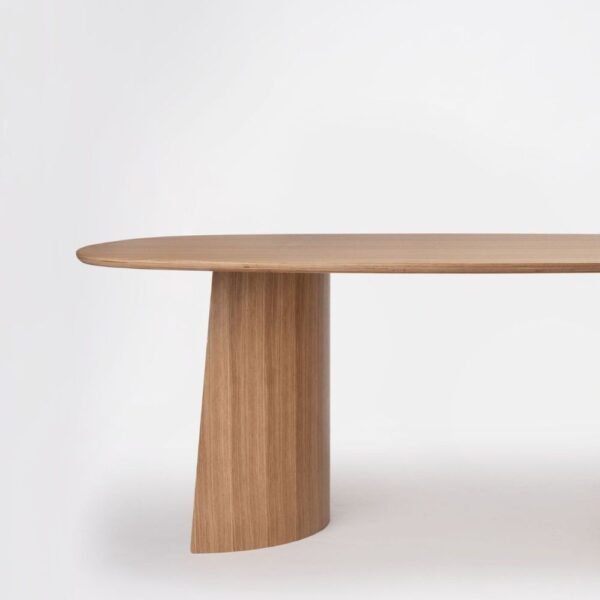 Table bois massif brut Ginger H75 — detail des pieds en chene courbe