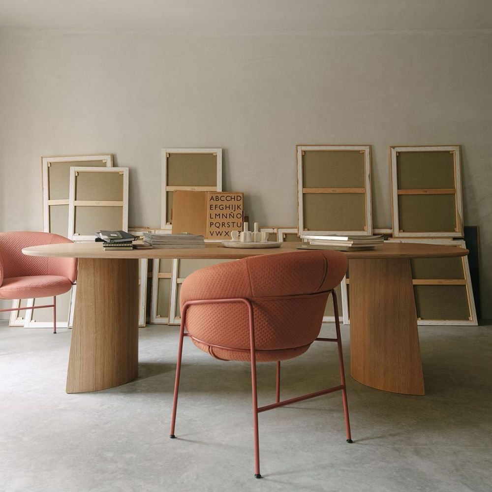 Table bois massif brut Ginger H75 — plateau ovale en chene avec chaises Ginger