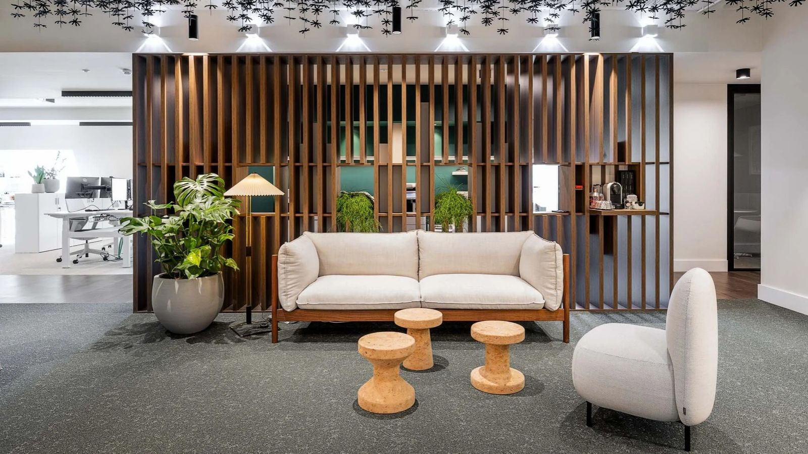 Design biophilique au bureau la nature comme matiere de travail